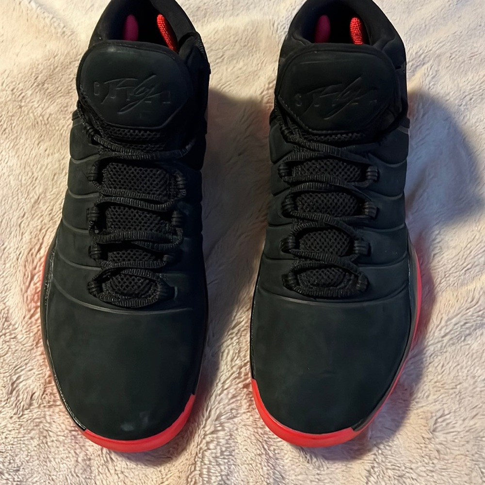 Jordan man shoes , size 11 , black and red